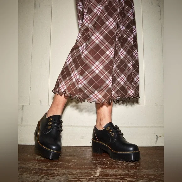 Doc Martens Heeled Boots -LAST PAIR - Picture 2 of 14